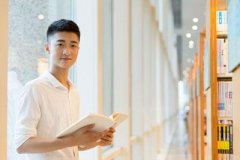 在大學如何學習英語？